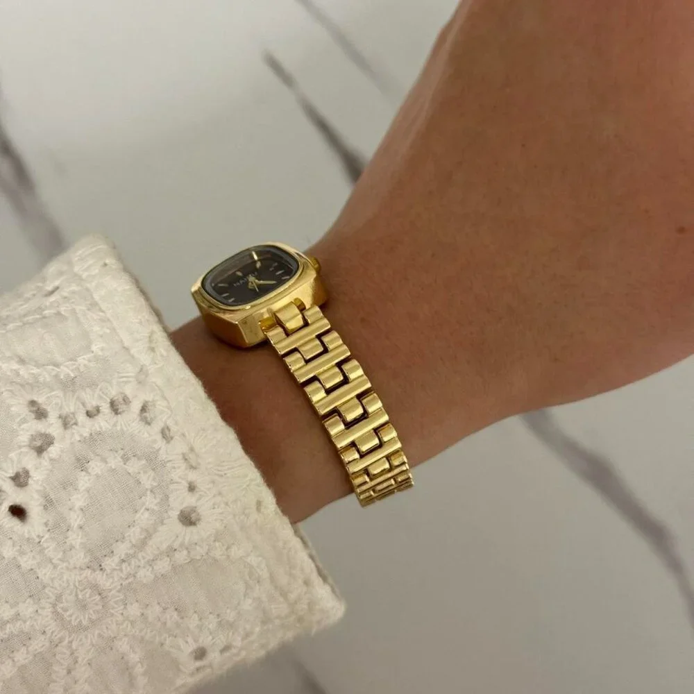 SKU:0218‎ Gold burgundy mini watch gold bracelet Stainless steel + in a gift box